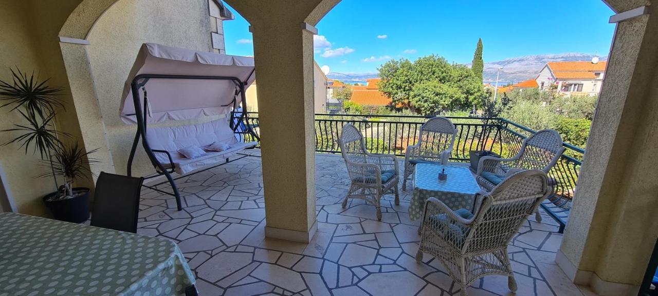 Apartmani Fani Supetar Exterior foto